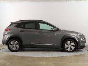 Hyundai Kona  Electric 64 kWh 