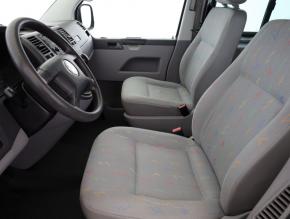 Volkswagen Transporter  2.5 TDI 