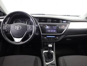 Toyota Auris  1.3 Dual VVT-i 