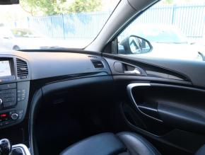 Opel Insignia  2.0 CDTI 