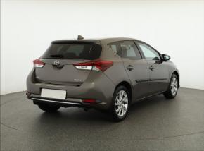 Toyota Auris  1.6 Valvematic 