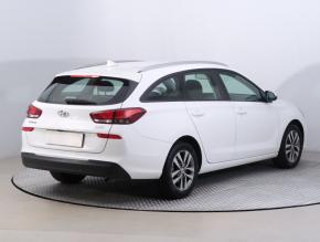 Hyundai i30  1.4 CVVT 