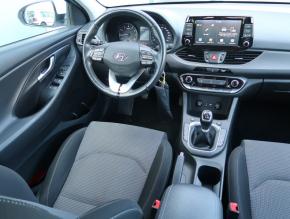 Hyundai i30  1.4 CVVT 