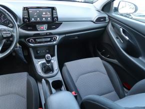 Hyundai i30  1.4 CVVT 