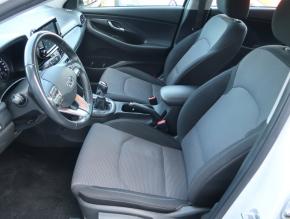 Hyundai i30  1.4 CVVT 