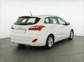 Hyundai i30  1.6 MPI 