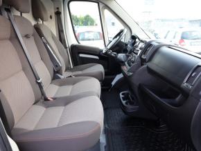 Peugeot Boxer  2.2 BlueHDi . 