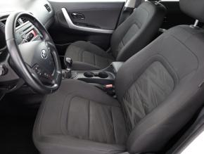 Kia Ceed  1.6 i 