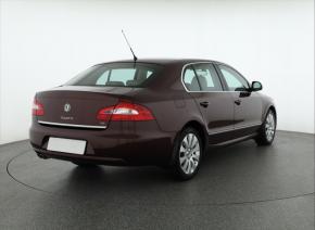 Škoda Superb  1.8 TSI Elegance 