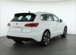 Volkswagen Touareg  3.0 TDI R-Line 