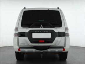 Mitsubishi Pajero  3.2 DI-D 