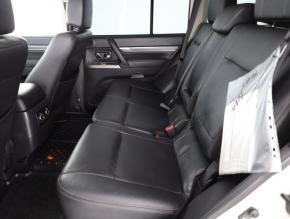 Mitsubishi Pajero  3.2 DI-D 