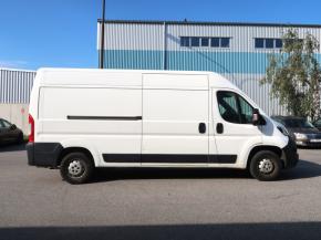 Peugeot Boxer  2.0 BlueHDi 