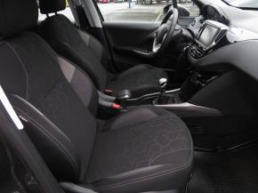 Peugeot 2008  1.2 PureTech 