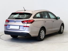 Hyundai i30  1.4 T-GDI 