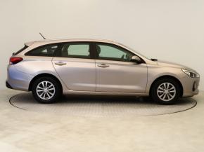 Hyundai i30  1.4 T-GDI 