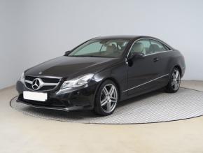 Mercedes-Benz E  E 200 