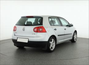 Volkswagen Golf  1.6 FSI 