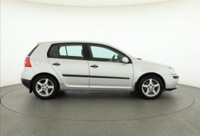 Volkswagen Golf  1.6 FSI 