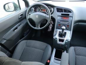 Peugeot 5008  1.6 HDi 