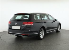 Volkswagen Passat  2.0 TDI Alltrack 