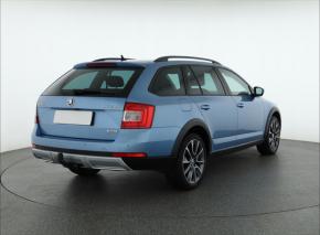 Škoda Octavia  Scout 2.0 TDI . 