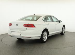 Volkswagen Passat  2.0 TDI 