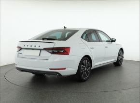 Škoda Superb  2.0 TSI 