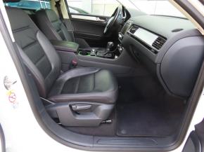 Volkswagen Touareg  3.0 TDI 