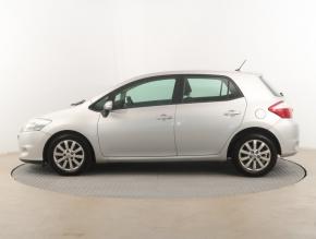 Toyota Auris  1.6 Valvematic 