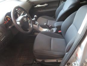 Toyota Auris  1.6 Valvematic 