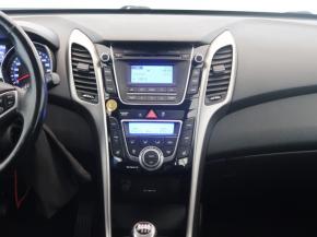 Hyundai i30  1.4 CVVT 