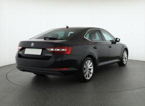 Škoda Superb  2.0 TDI 