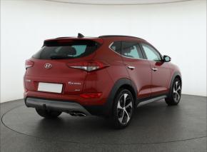 Hyundai Tucson  2.0 CRDi 