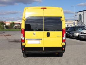 Peugeot Boxer  2.0 BlueHDi 