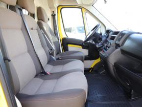 Peugeot Boxer  2.0 BlueHDi 