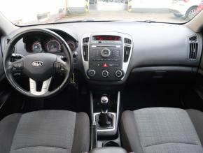 Kia Ceed  1.4 CVVT 