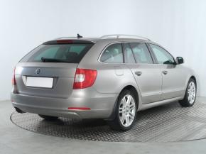 Škoda Superb  2.0 TDI Elegance 