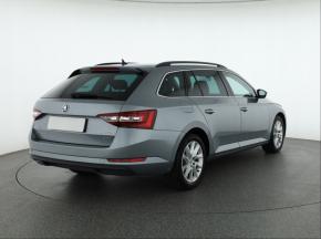 Škoda Superb  2.0 TDI 