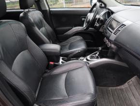 Mitsubishi Outlander  2.2 DI-D 