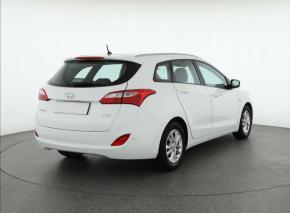 Hyundai i30  1.6 MPI 