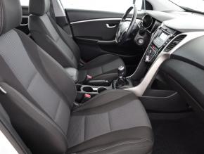 Hyundai i30  1.6 MPI 