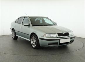 Škoda Octavia  1.6 Tour