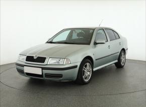 Škoda Octavia  1.6 Tour 