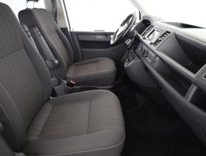 Volkswagen Caravelle  2.0 TDI 