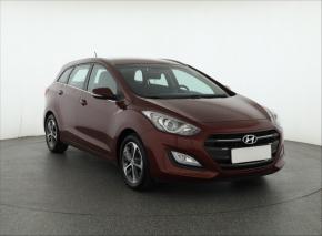 Hyundai i30  1.6 MPI Weekend