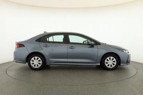 Toyota Corolla  1.5 VVT-i Active 