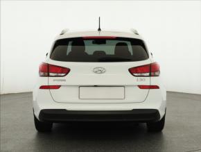 Hyundai i30  1.4 T-GDI 