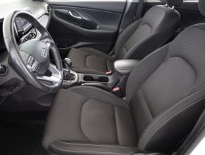 Hyundai i30  1.4 T-GDI 