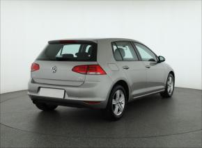 Volkswagen Golf  1.2 TSI 